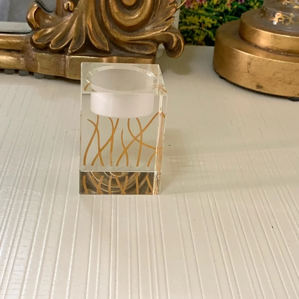 Z Galleris candle holder size 3”